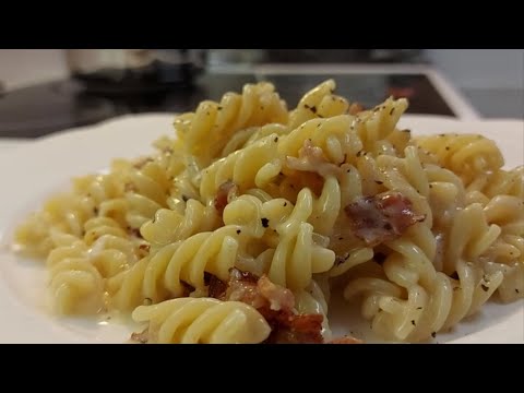 Video: Kuinka Tehdä Kasvisruokaa Carbonara-pastaa