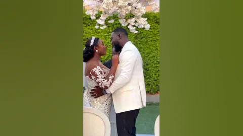 Wedding Kiss #weddingkiss #weddingvibes #weddinginspiration #weddingdance #weddingplanner #weddings