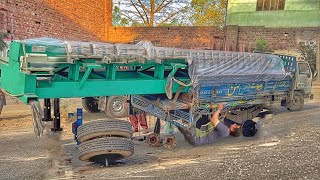 Truck axle and axle spindle broke down / Amazing Rescue Operation of repairing truck !