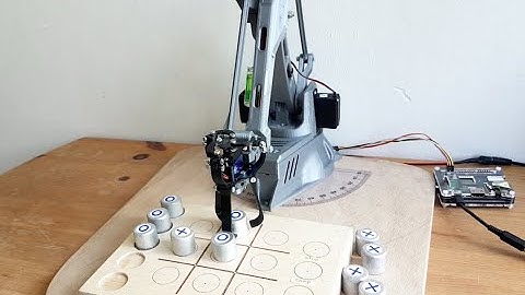 EEZYbotArm plays tic tac toe - controlled by Raspberry Pi