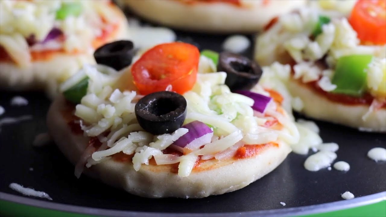 Mini Pizza in pan without Oven YouTube