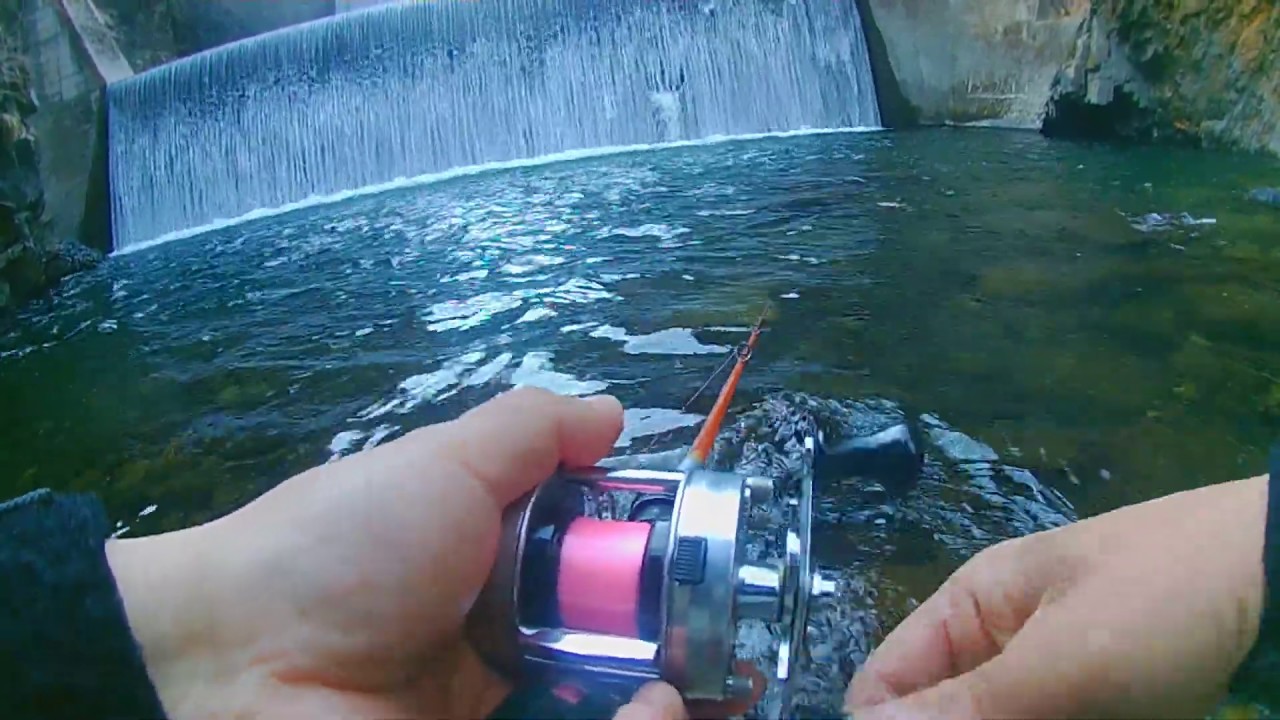 ついにヤマメをキャッチ グラス製渓流用ベイトロッド トラウトバム と自作のミノープラグで Youtube