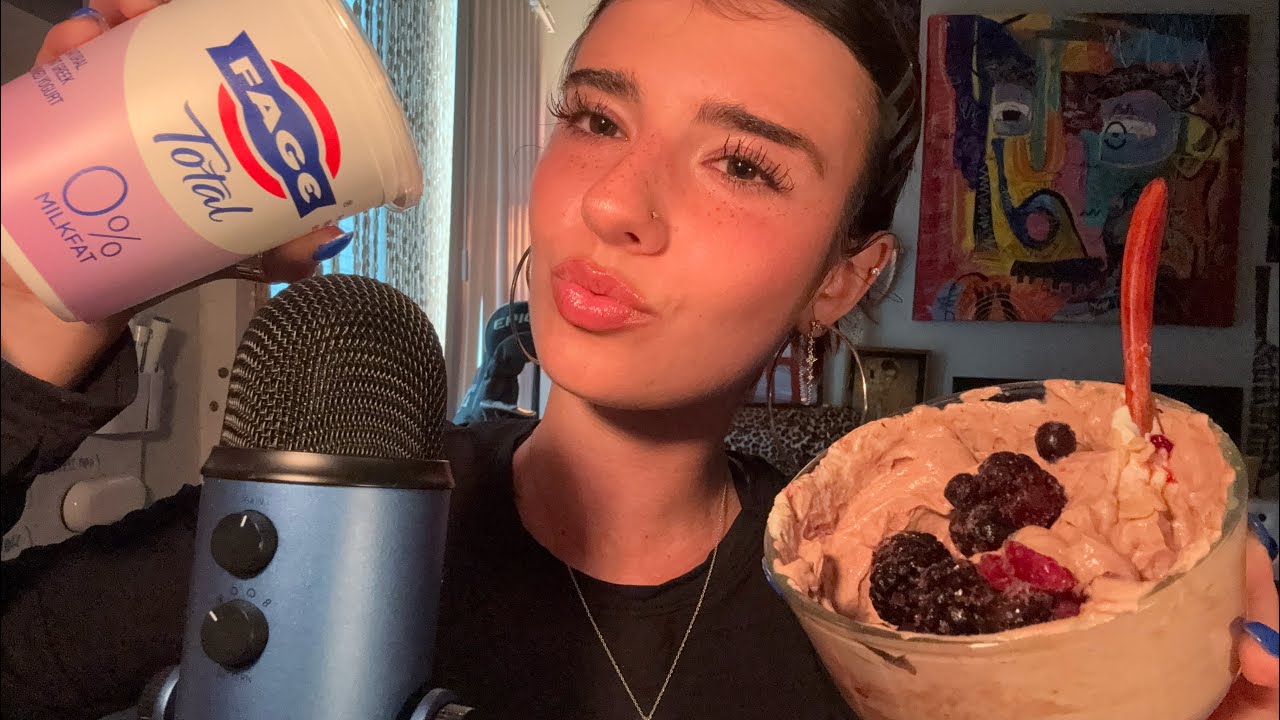 [ASMR] Eating a Yogurt Bowl (close eating sounds) - YouTube