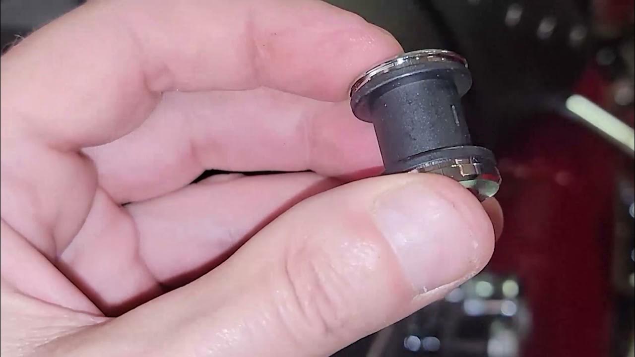 Installing the Harley 4 point docking hardware on Harley Road King