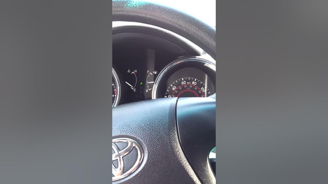Toyota Highlander 2008 start up grinding noise - YouTube