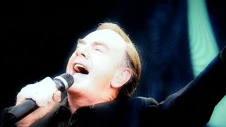 Neil Diamond&#39;s &#39;Pretty Amazing&#39; artistic comeback in the 2000&#39;s (Rock Legends)