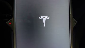 TESLA Center Computer Screen CRASHING Problem ! Reboot | Lagging | Restart | 2022.12.3.16