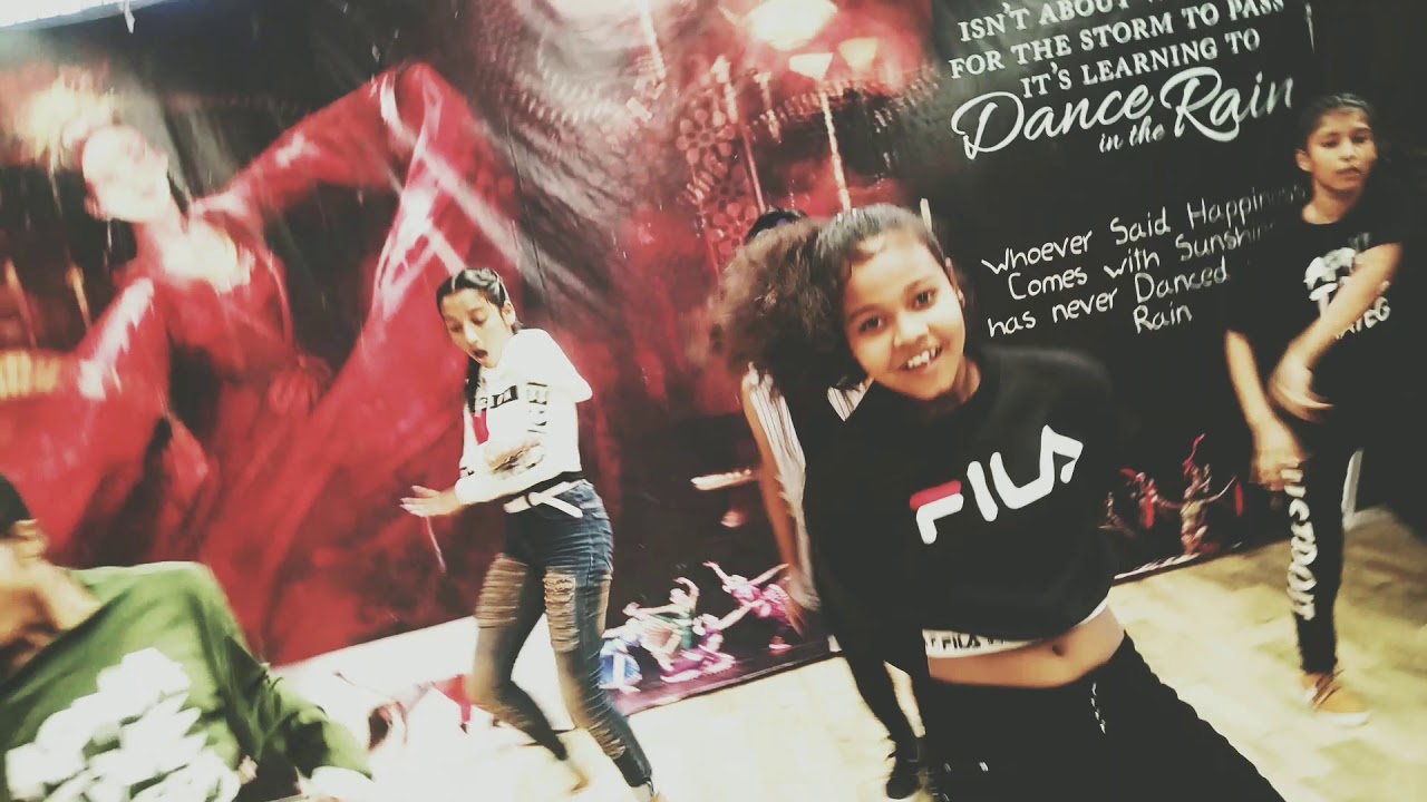 Apna Time aayega cover Dance by ROCK ON DANCE GROUP choreograph by  ROCKY VICKY mb - 9507701569,