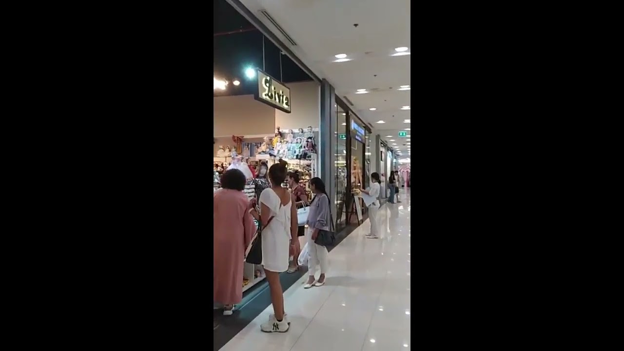 Central Plaza Shopping Mall Chaengwattana Nonthaburi Thailand