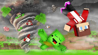 How Mikey Family and JJ Family Survive The TORNADO in Minecraft (Maizen)