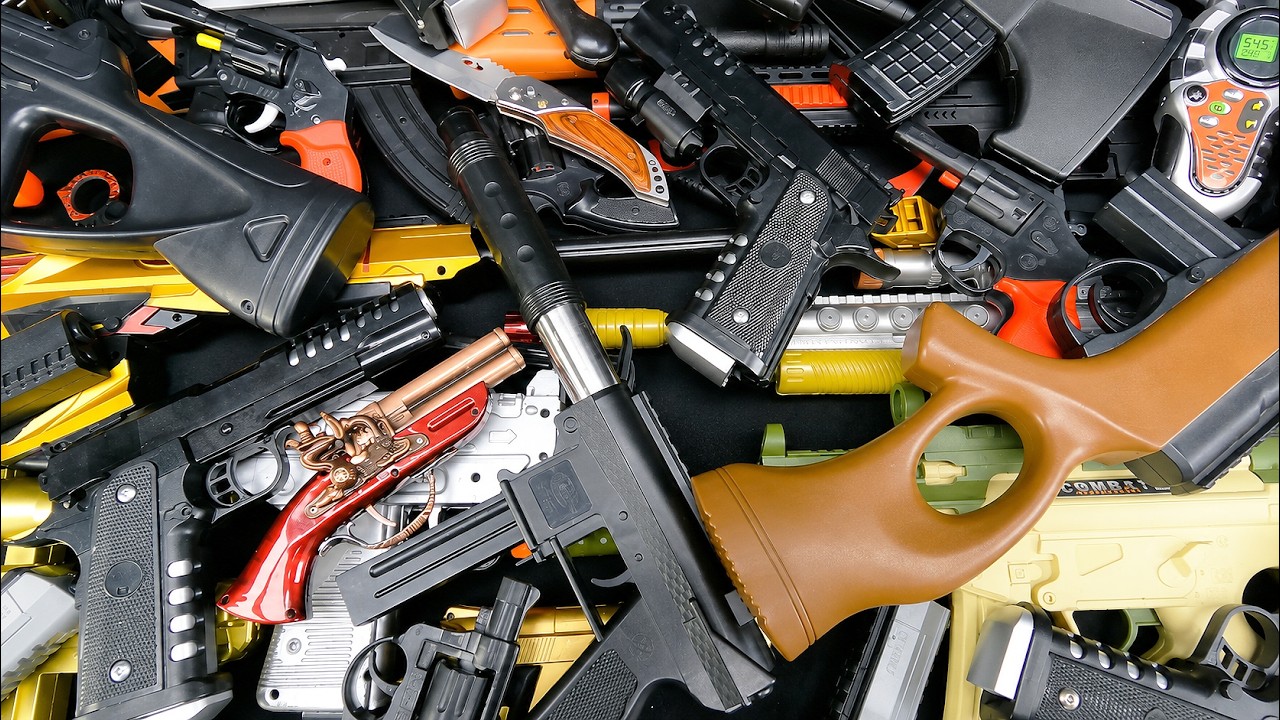 100+ Toy Guns in ONE Box! Gold AK47, AUG A3, M24 Sniper & Desert
