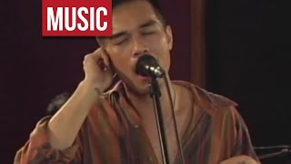 Kjwan - "One Look" Live! chords