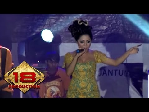 Farah Zubir - Aku Bukan Bang Toyib  (Live Konser Ciparai Bogor 23 November 2013)