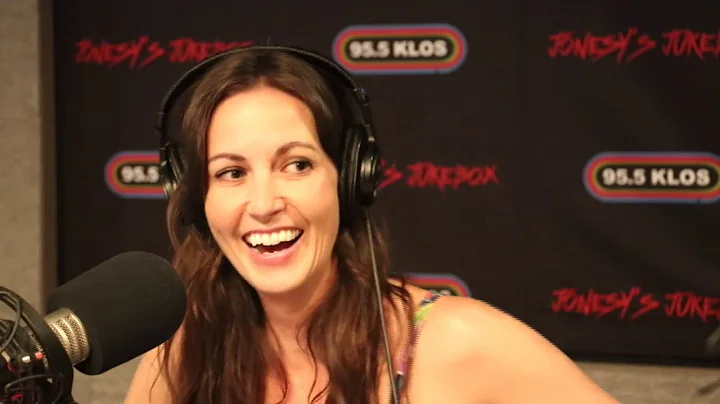 Actress Liz Carey in-studio on Jonesy's Jukebox!