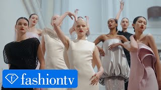 Seni Kehadiran Bersama oleh Antonio Grimaldi untuk Musim Semi/Musim Panas 2026, Paris Haute Couture | FashionTV | FTV