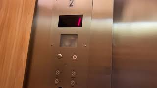Unknown Traction Elevator at Century 21, The Outlets at Bergen Town Center, Paramus, NJ