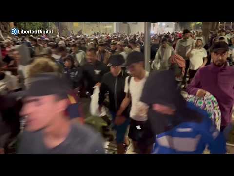 Avalanchas en el traslado de los inmigrantes al Puerto de Ceuta