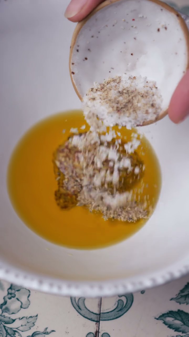 Leichter Kartoffelsalat mit Salzgurken und Dill. Tolle Alternative zu ...