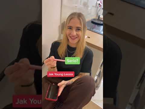 Wideo: Jak farbować włosy na zielono: 13 kroków (ze zdjęciami)