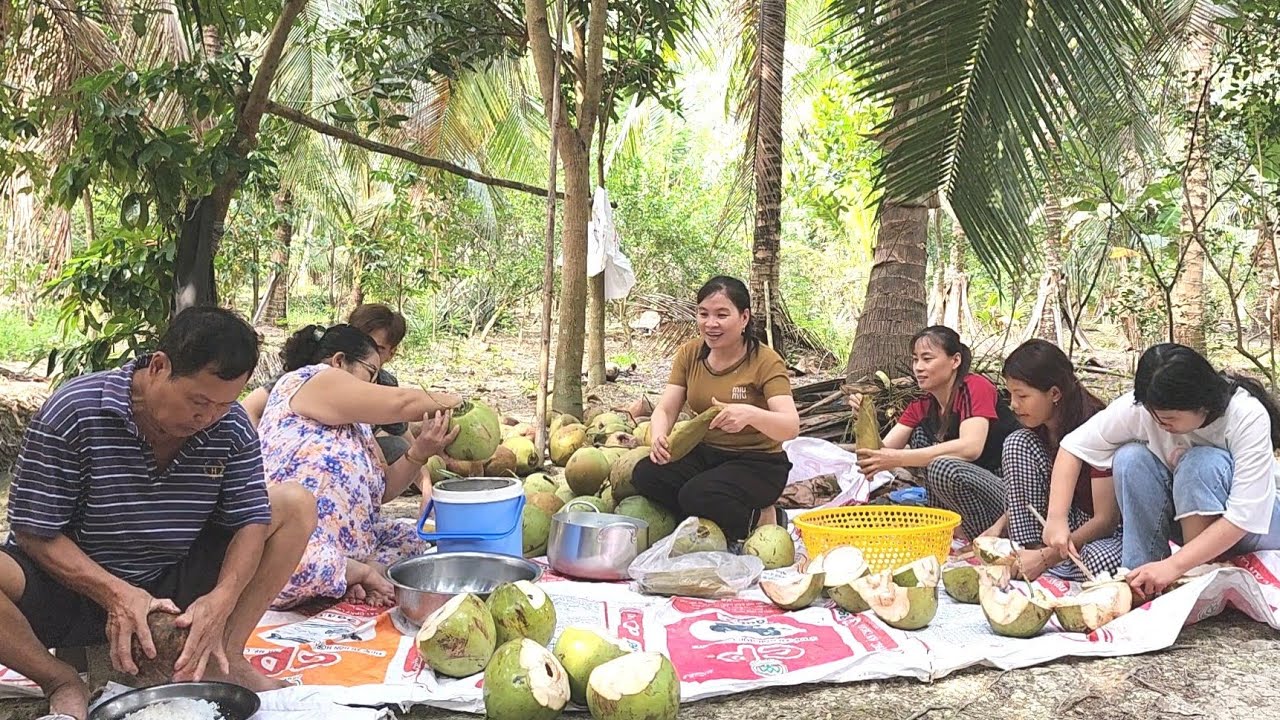 Đầu Năm Mới Gia Đình Rủ Nhau Làm Bánh Mứt Cho Cháu Trai Đem Về Xứ Xa Biếu Khách | BQCM & Family 