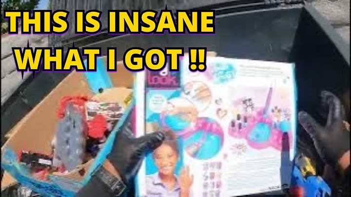 DUMPSTER DIVING - THIS IS INSANE WHAT I GOT IN THE DUMSPTERS.
