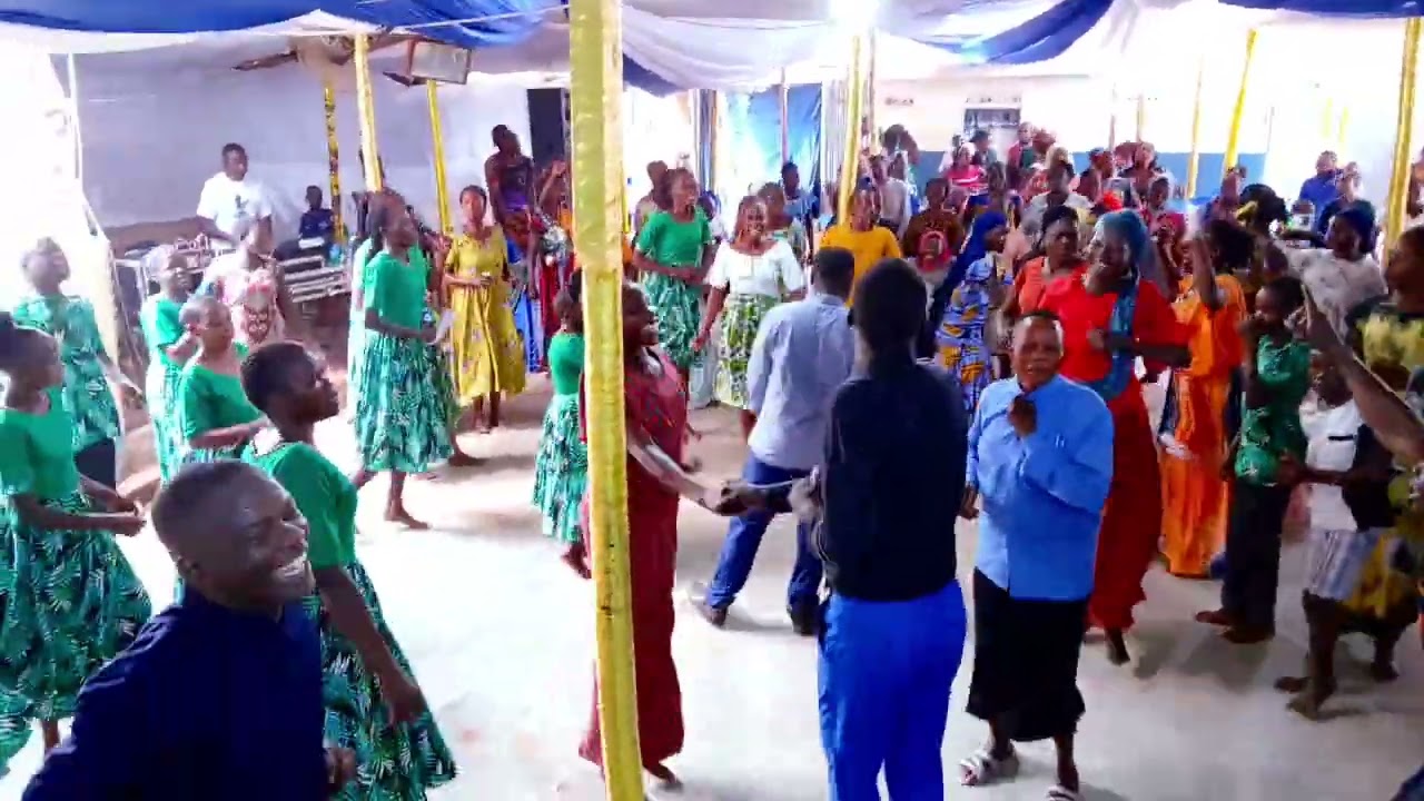 The grace of God in praises #subscribe #follow #like 