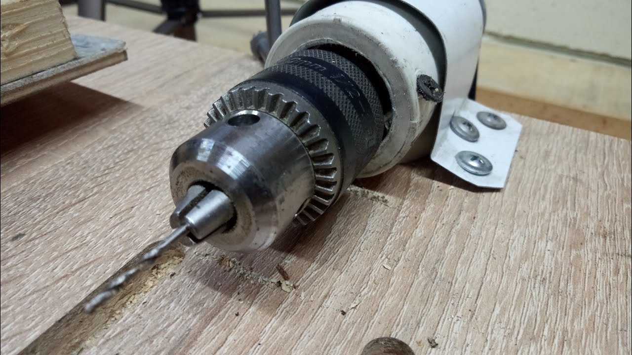 Простая сверлилка для пчелорамок.