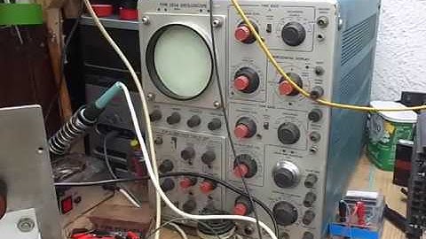 Tektronix 585A Oscilloscope 2 - X axis fault.