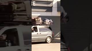 Fell From The Roof Of The Car Prank😀😀😀#Prank #Funny #Viral #Trending