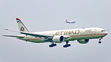 Momen Langka!!! Pesawat Etihad Airways Old Livery Boeing 777 Landing di Bandara Soekarno-Hatta