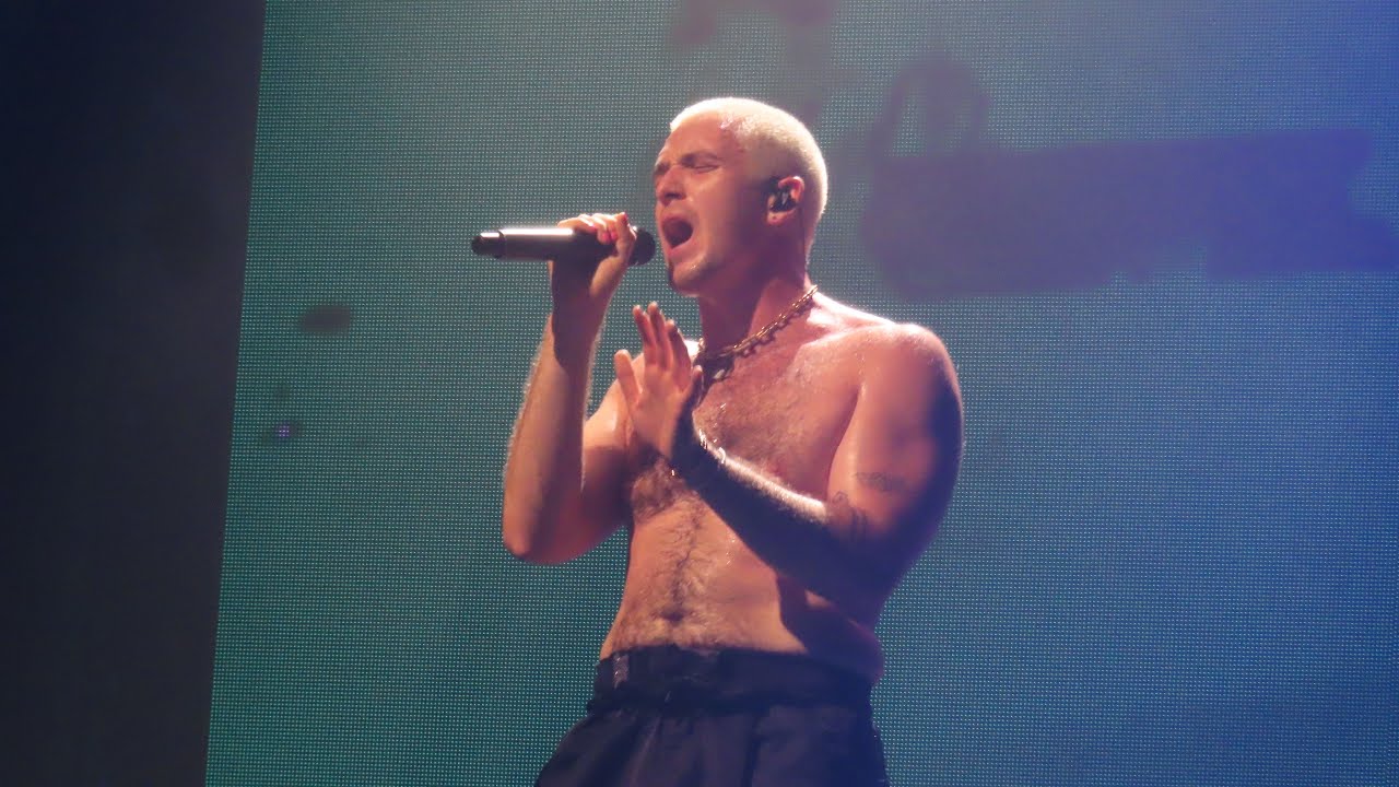 Lauv Lonely Eyes (live at Hammerstein Ballroom 08/26/22) YouTube