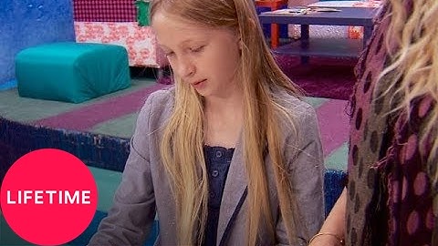 Project Runway: Threads: Ciara