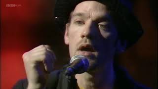 R.E.M. - Half a World Away [Live on the Late Show 1991]