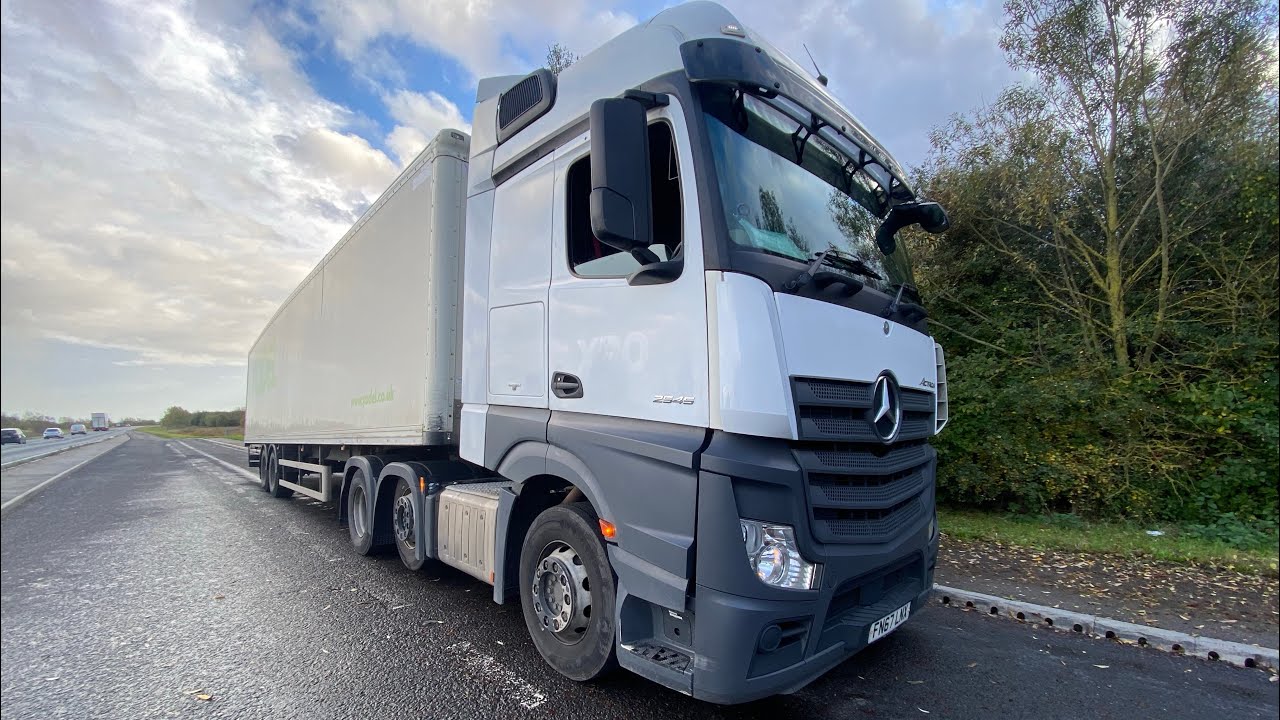 Mercedes-Benz Actros 2545 6x2 2017 Review