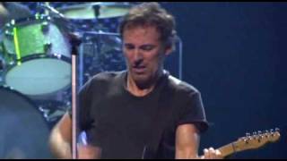 Video thumbnail of "Bruce Springsteen - Born In The USA Live"