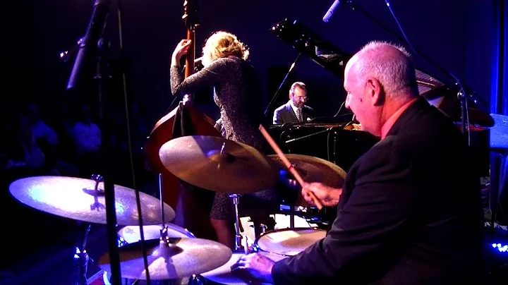 Trio w/ Nicki Parrott (b,v), Eddie Metz (d) and Ro...