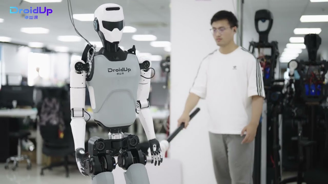 Bipedal robot at Asia Pacific Intelligent Equipment Exhibition (Qingdao, China, July 16-19, 2026)