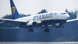 Ryanair ( Boeing 737 ) landing at Palanga Airport