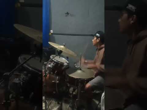 KUYA NGORA(DISLAW)bandung COVER BY (DARURAT13)sumedang