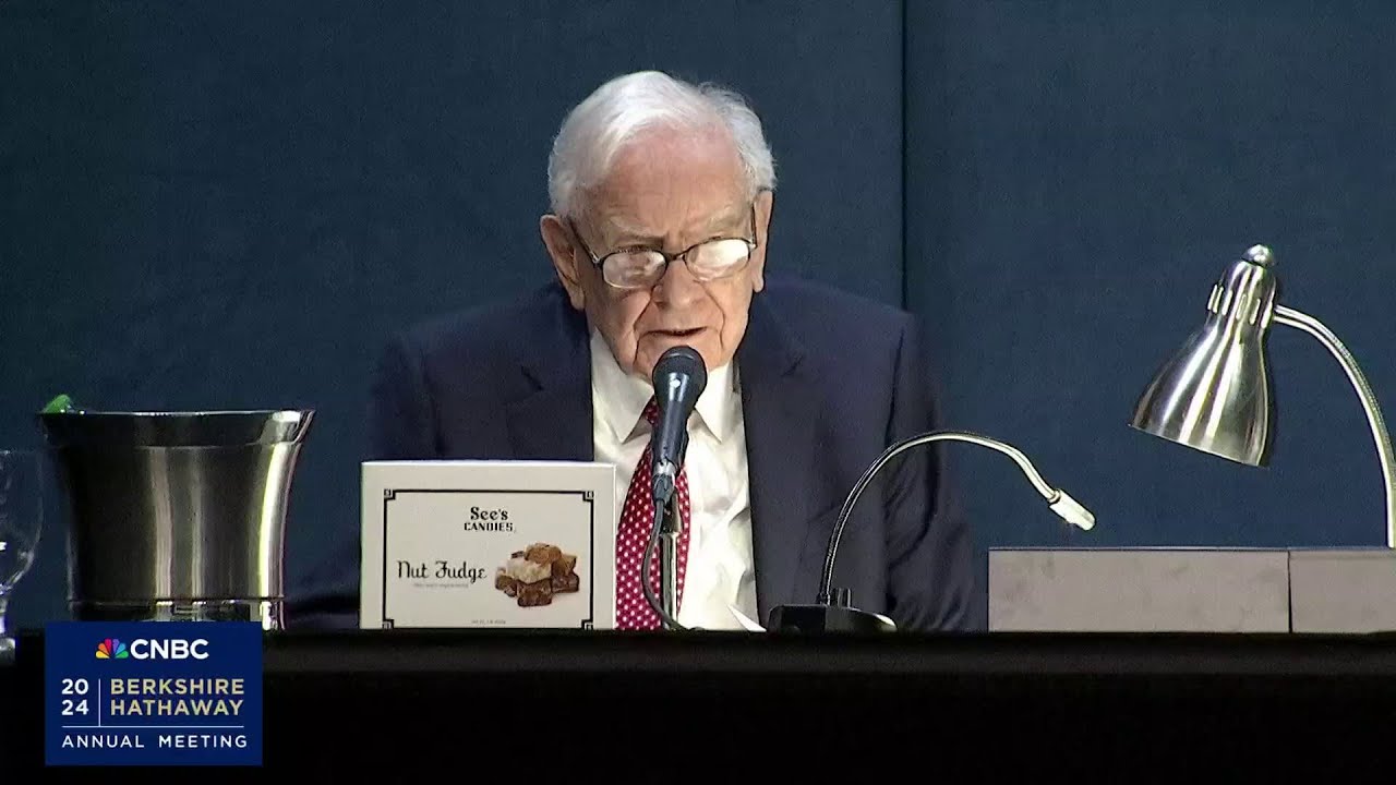 Buffett kicks off 2024 Berkshire Hathaway annual meeting after emotional tribute to Charlie Munger