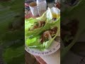 Hoja de lechuga y sardina, ligero pero nutritivo.