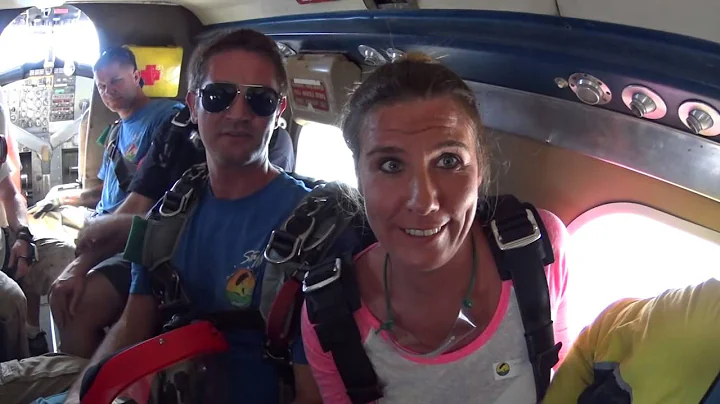 Danielle Dobbs  Tandem skydiving at Skydive Elsinore