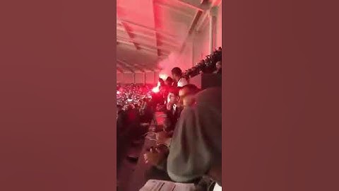 الجمهور الجزائري يحرق ملعب بيير موروا بليل الفرنسية 😂😂 احتلال جزائري