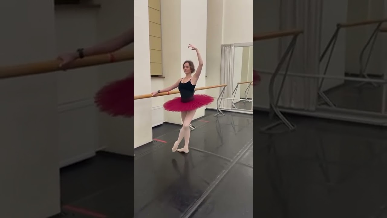 Grand rond jete en dehors