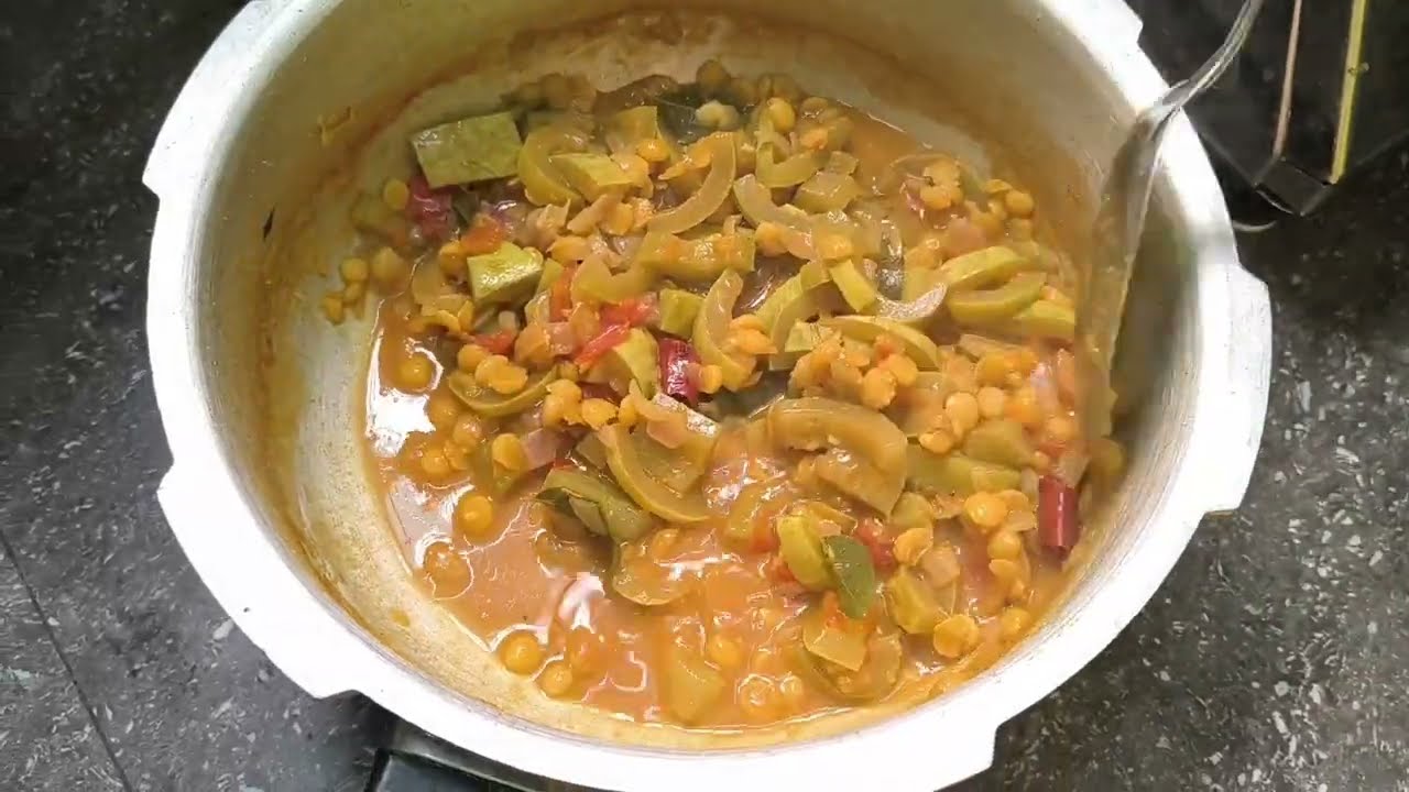 புடலங்காயில ஒரு ரெசிபி பண்ணலாமா | Snake Gourd | புடலங்காய் இவளோ டேஸ்ட் ஆ இருக்குமா 