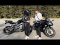 On discute casque arai et quipements moto avec cat rider devant sa kawasaki ninja 650 