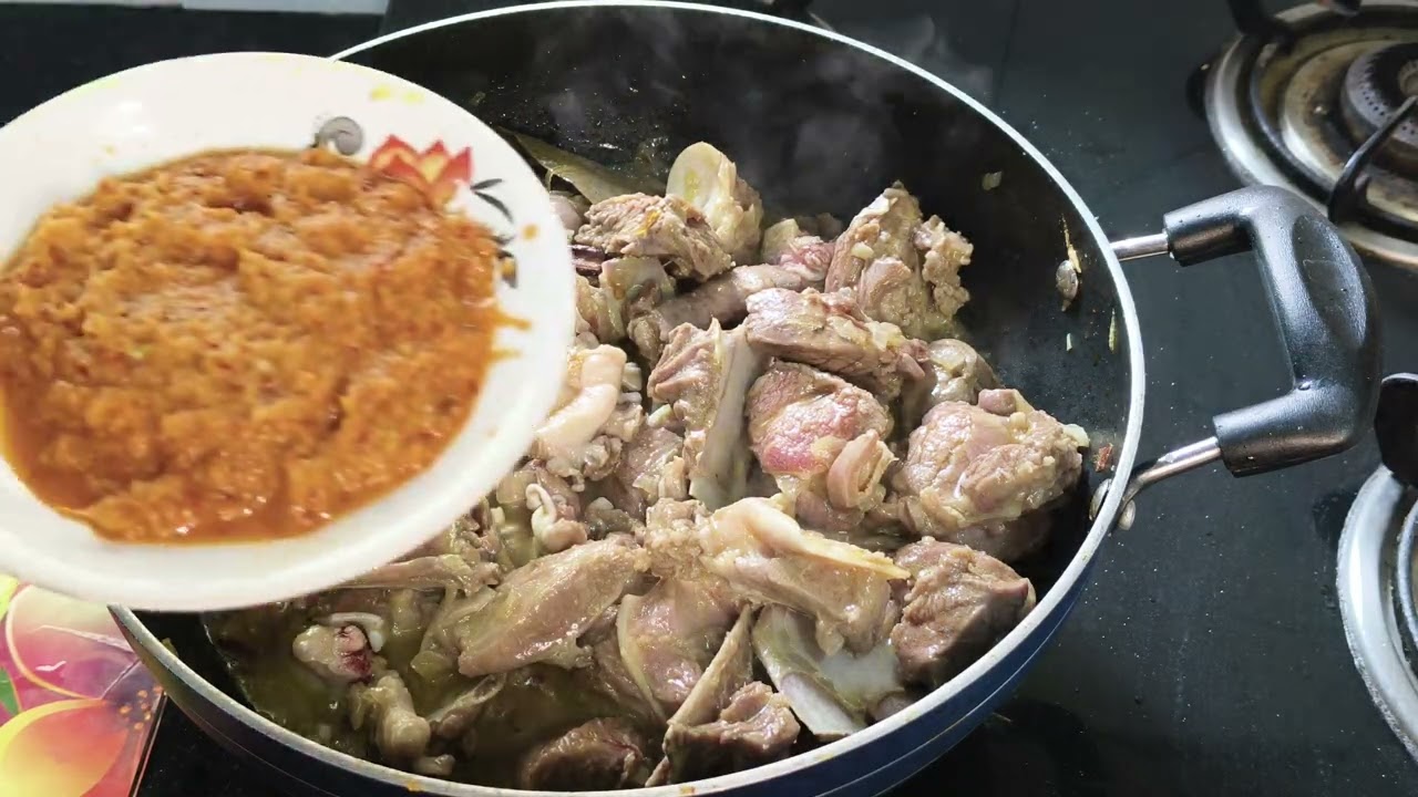 How to make delicious mutton masala at home.