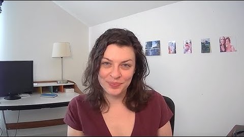 Trusting your Voice with a Mental Illness - LooseLeaf NoteBook (Ep 47) with Julia Adolphe