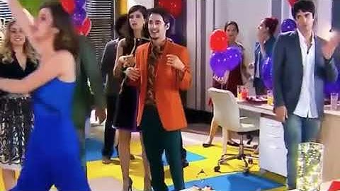 SAFIRA CANTA E ARRASA NA EMPRESA (CÚMPLICES DE UM RESGATE )