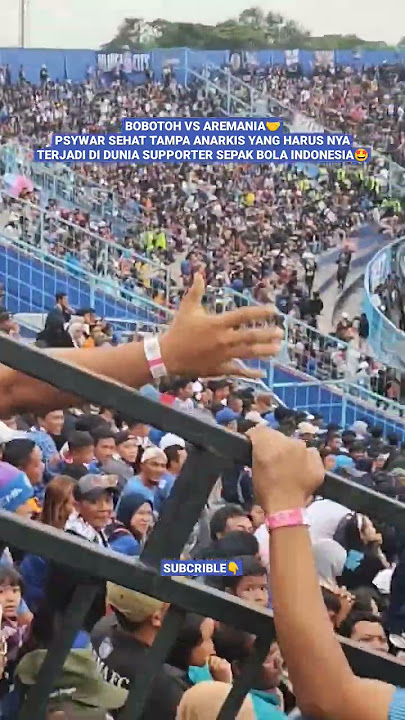 aremania ketika satu tribun bersama bobotoh🤩 #persib #bobotoh #tragedikanjuruhan